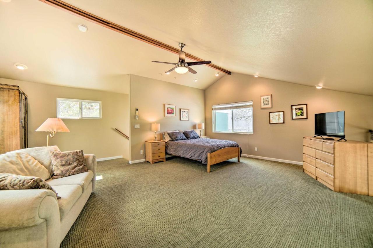 Hilltop Loft Ukiah Vacation Rental! 外观 照片